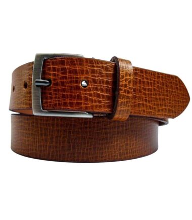 חגורת עור קאמל עם טקסטורה